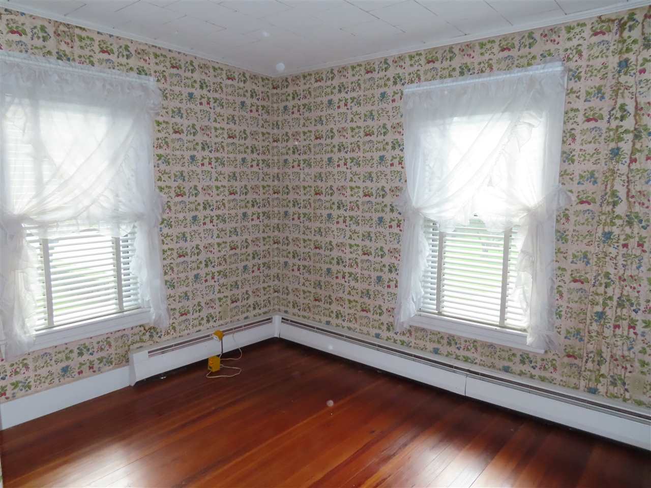 260 Roxbury Street Keene, NH 03431 - Photo 16 of 22