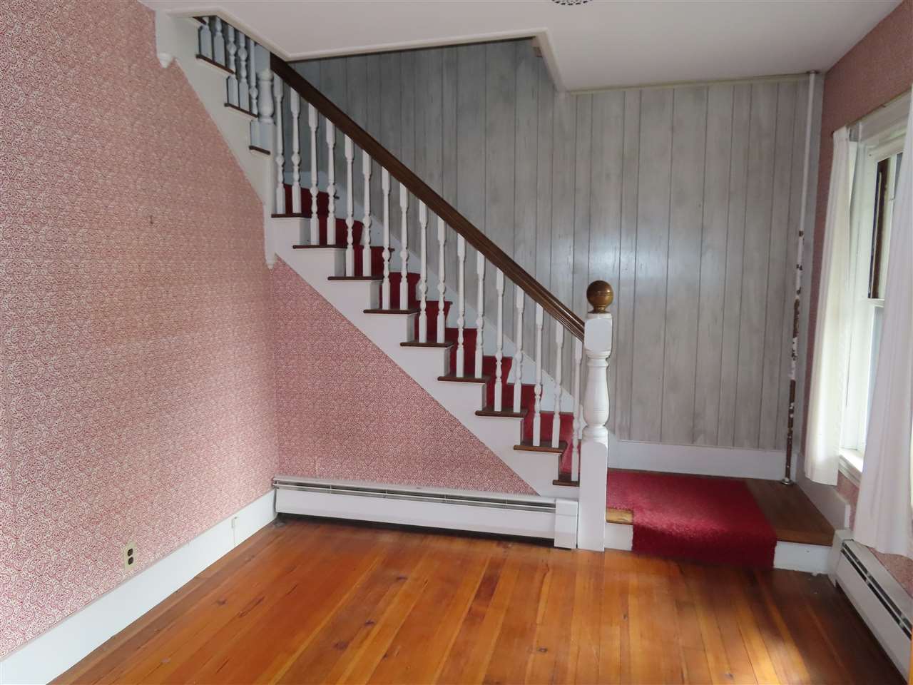 260 Roxbury Street Keene, NH 03431 - Photo 4 of 22