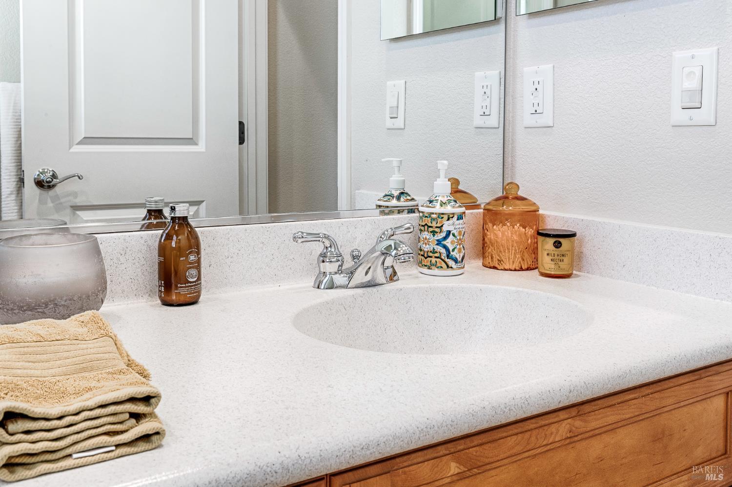 2167 Linwood Avenue Santa Rosa, CA 95404 - Photo 66 of 80 a bathroom with a sink and a mirror