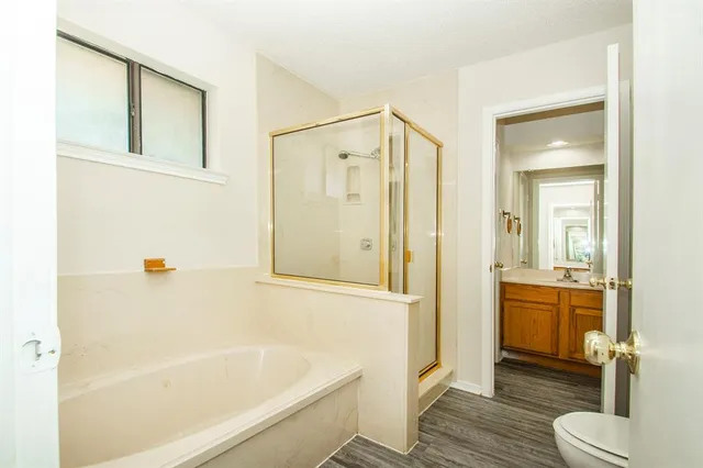 $2,595 | 8406 Americas Cup, Rowlett, TX 75089