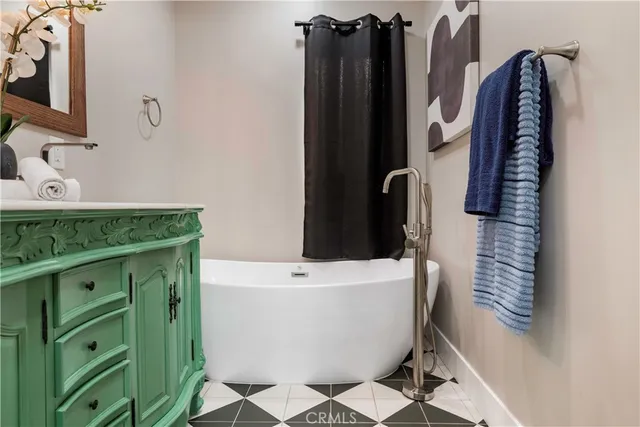 $1,497,000 | 205 Argonne Avenue, Long Beach, CA 90803