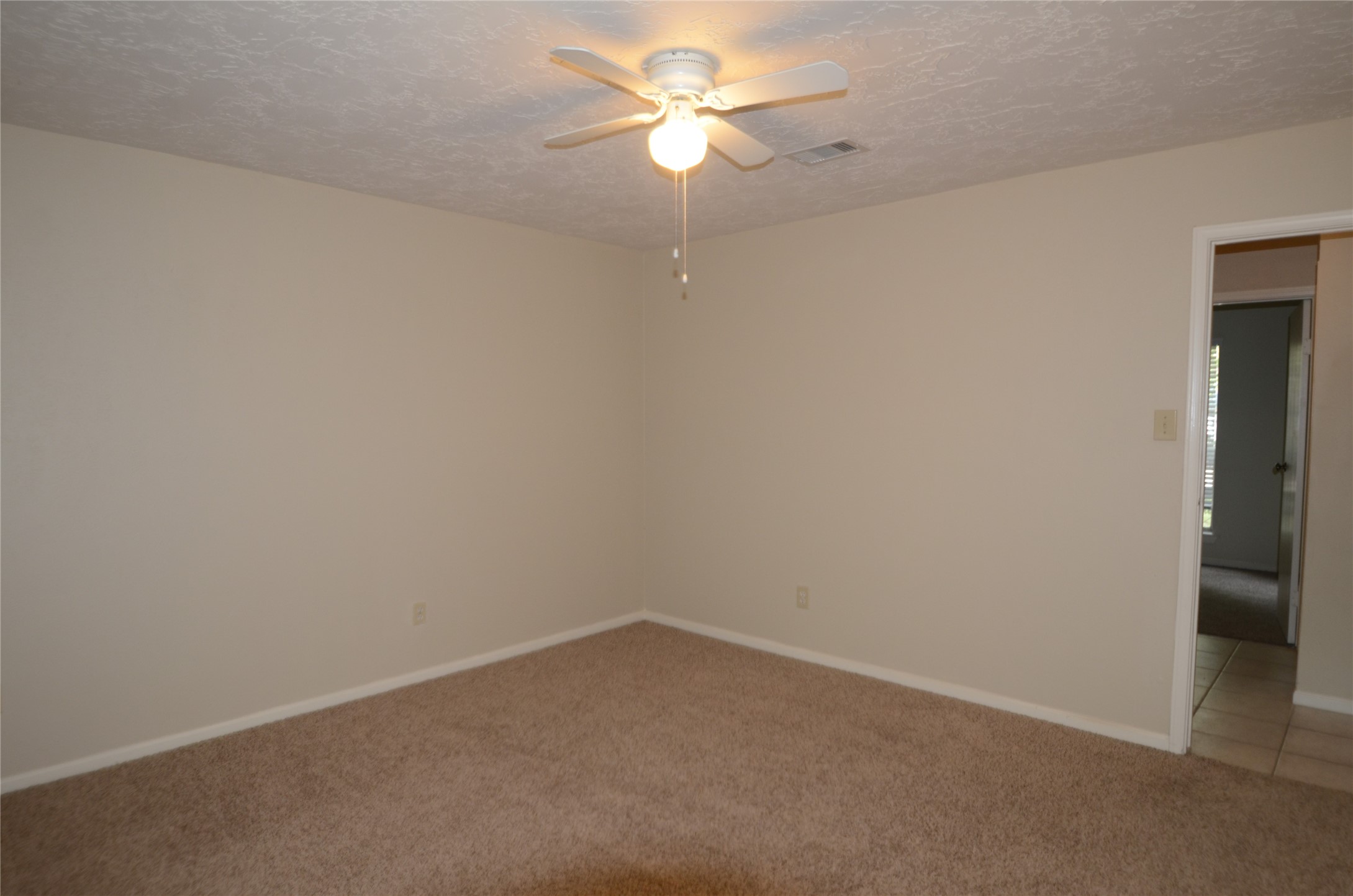 56 Fallshire Drive Spring, TX 77381 - Photo 7 of 16