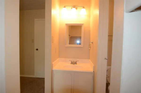 $1,875 | 56 Fallshire Drive, Spring, TX 77381