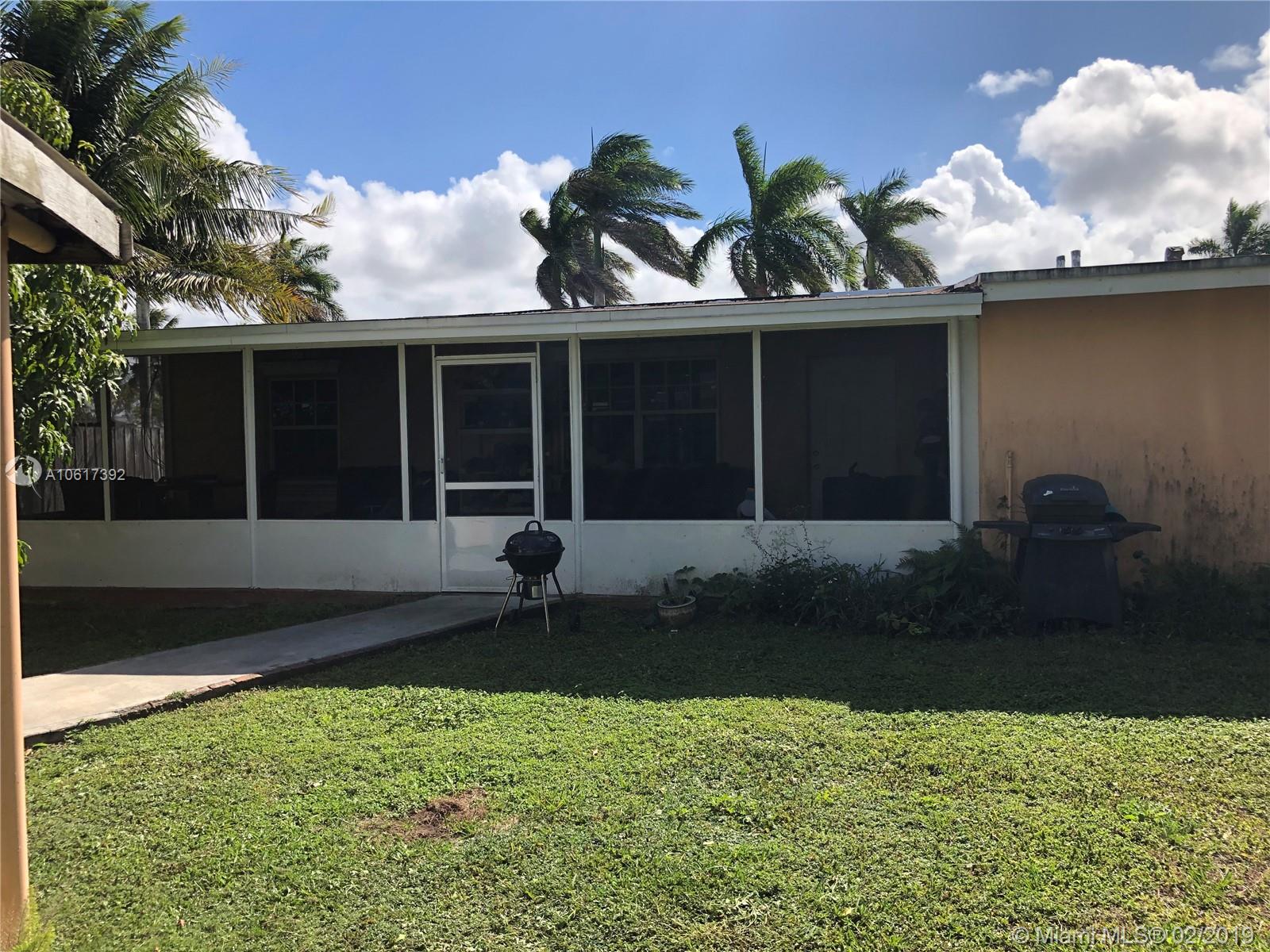 15041 Southwest 296th Street Homestead, FL 33033 - Photo 7 of 12 Gallery Image 7