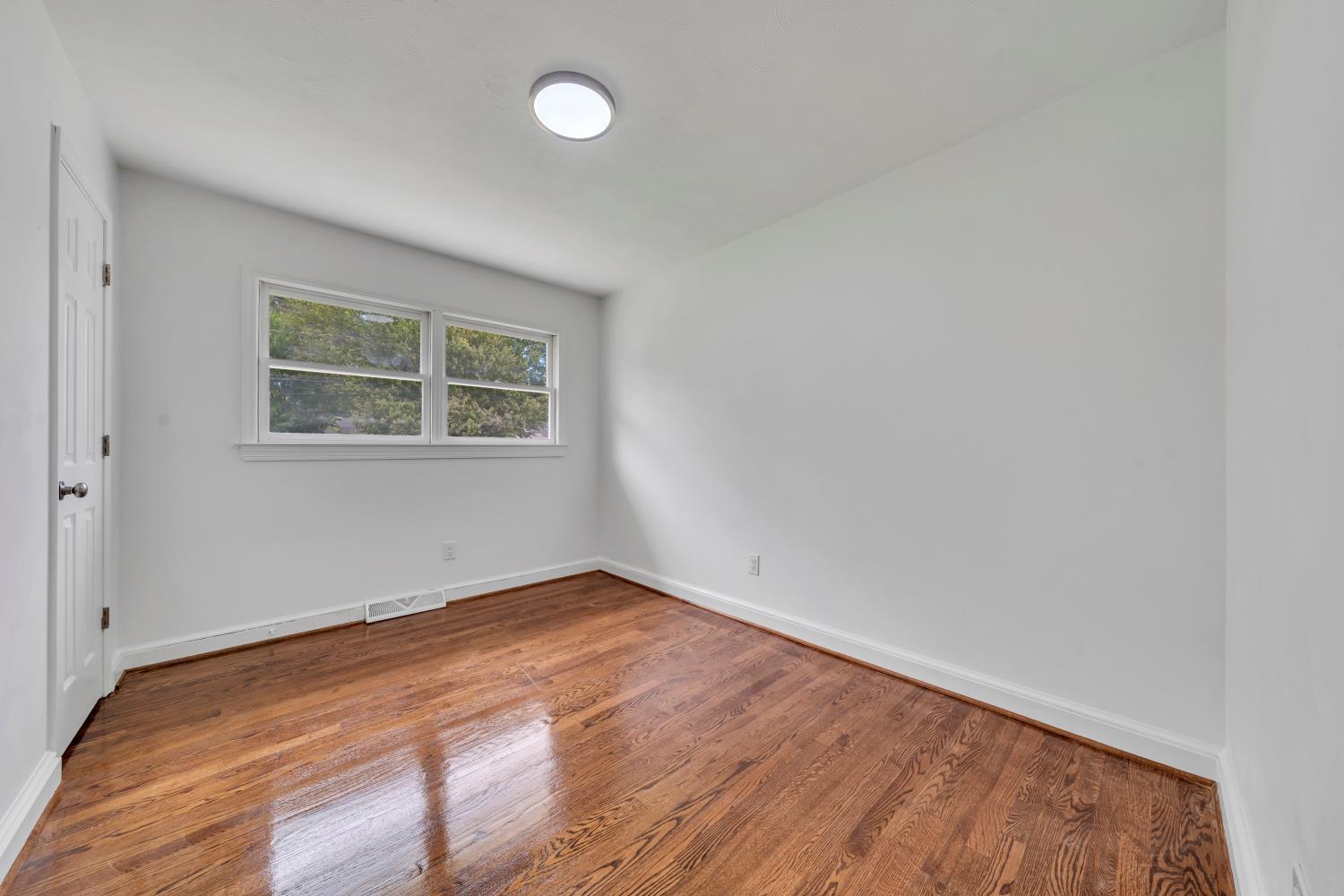 1667 Barnett Road Northwest Roanoke, VA 24017 - Photo 15 of 33 MIB08990 (18)