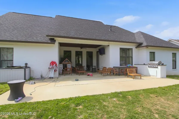 $585,000 | 112 Biltmore Cove, Flowood, MS 39232