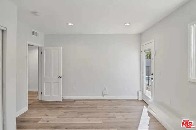 $16,000 | 2383 Panorama Terrace, Los Angeles, CA 90039