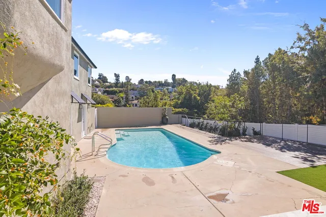 $16,000 | 2383 Panorama Terrace, Los Angeles, CA 90039