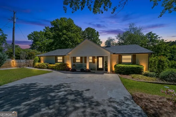 $994,999 | 118 Hickory Point, Buckhead, GA 30625