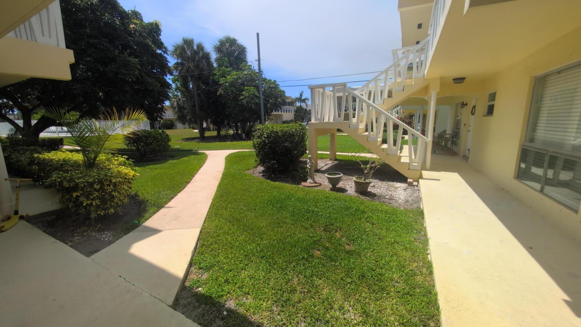 2755 Northeast 28th Avenue, Unit F1 Lighthouse Point, FL 33064 - Photo 4 of 19 IMG_20260617_155202_0017