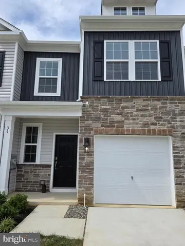 $2,800 | 31 Whaler Drive, Runnemede, NJ 08078