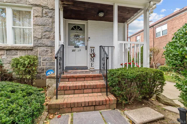 $1,398,000 | 82-10 215th Street | Oakland Gardens