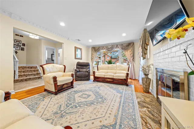 $1,398,000 | 82-10 215th Street | Oakland Gardens
