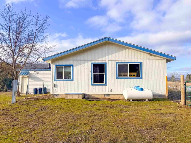 $440,000 | 1210 Spring Way, Evans, WA 99126