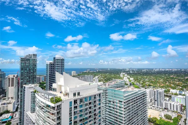 $18,000 | 1000 Brickell Plaza, Unit PH5004, Miami, FL 33131