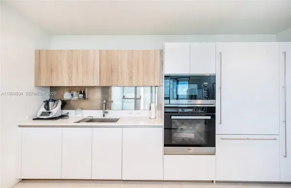 $18,000 | 1000 Brickell Plaza, Unit PH5004, Miami, FL 33131