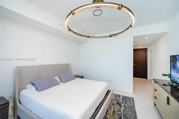$18,000 | 1000 Brickell Plaza, Unit PH5004, Miami, FL 33131