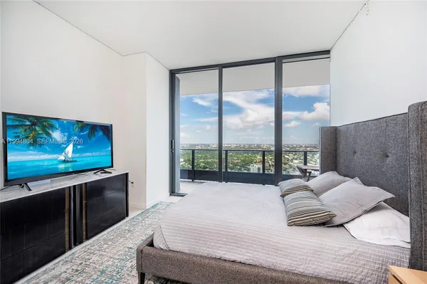 $18,000 | 1000 Brickell Plaza, Unit PH5004, Miami, FL 33131