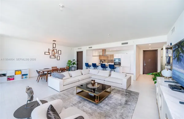 $18,000 | 1000 Brickell Plaza, Unit PH5004, Miami, FL 33131