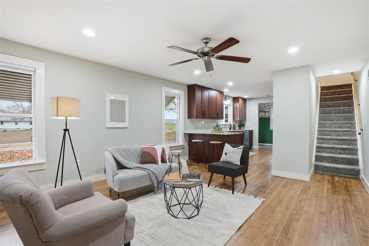 1454 Angle Road Southwest Kalona, IA 52247 - Photo 3 of 39 Gallery Image 3