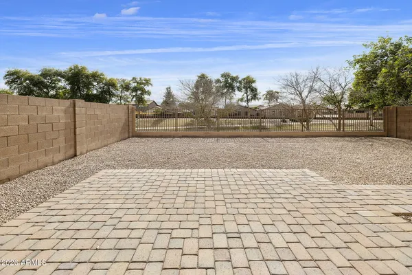$415,000 | 3129 West T Ryan Lane, Phoenix, AZ 85041
