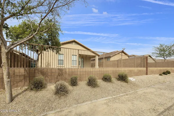 $415,000 | 3129 West T Ryan Lane, Phoenix, AZ 85041