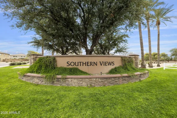 $415,000 | 3129 West T Ryan Lane, Phoenix, AZ 85041