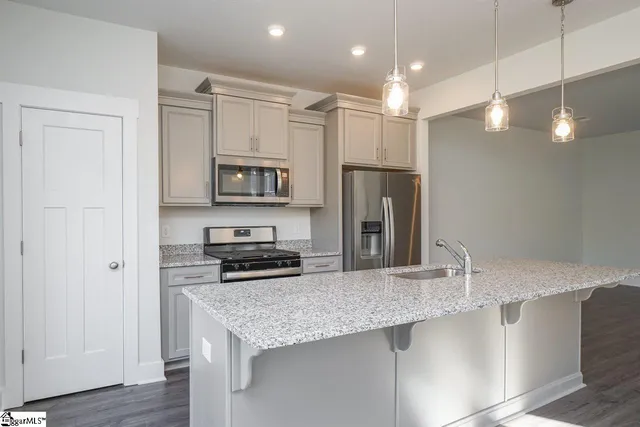 $1,950 | 9 Meteora Way, Greenville, SC 29609