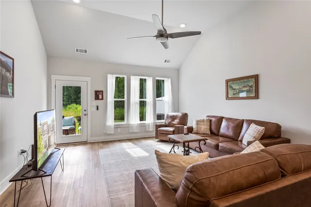 $370,000 | 327 Grange Vly Lane, Central, SC 29630