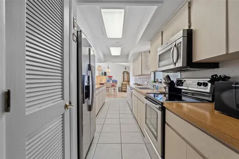 $349,000 | 1811 49th Street North, St. Petersburg, FL 33710