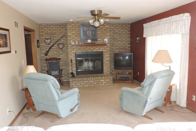28040 South Cedar Road Manhattan, IL 60442 - Photo 3 of 16