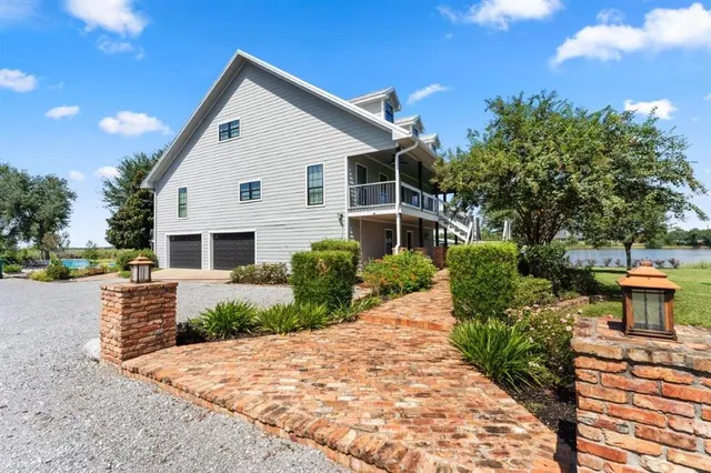 $699,000 | 4225 West Tank Farm Road, Lake Charles, LA 70605