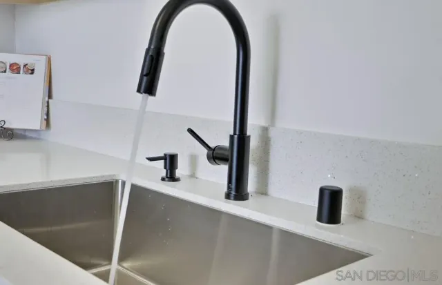 $1,050,000 | 415-417 East 26th Street, National City, CA 91950