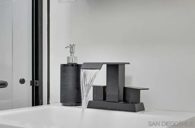 $1,050,000 | 415-417 East 26th Street, National City, CA 91950