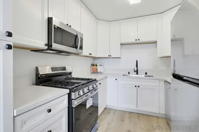 $1,050,000 | 415-417 East 26th Street, National City, CA 91950