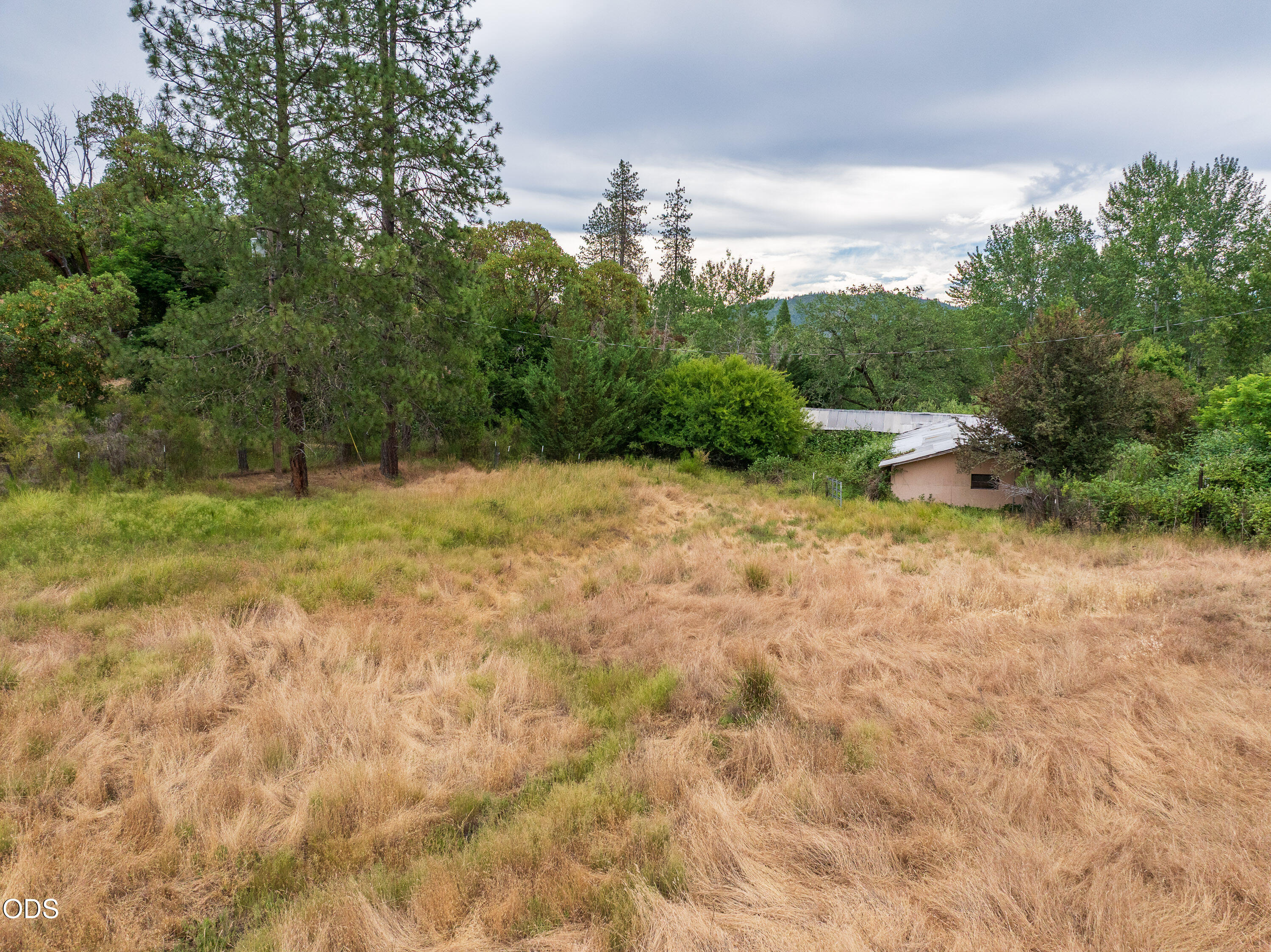 10216 West Evans Creek Road Rogue River, OR 97537 - Photo 36 of 39