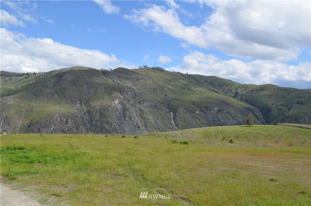 506 Howard Flat Road Chelan, WA 98816 - Photo 9 of 12 Gallery Image 9