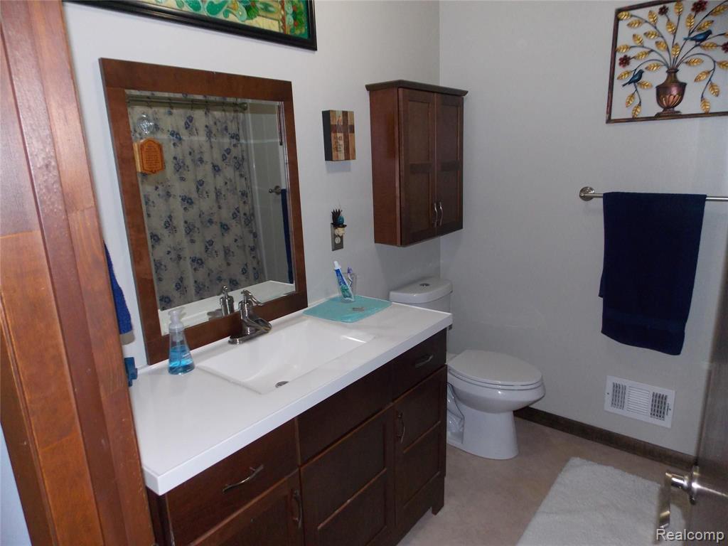 2371 King Road Lapeer, MI 48446 - Photo 14 of 23 Gallery Image 14