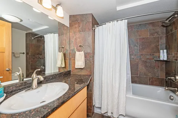 $850,000 | 2126 East Water Street, Unit L306, Duluth, MN 55812