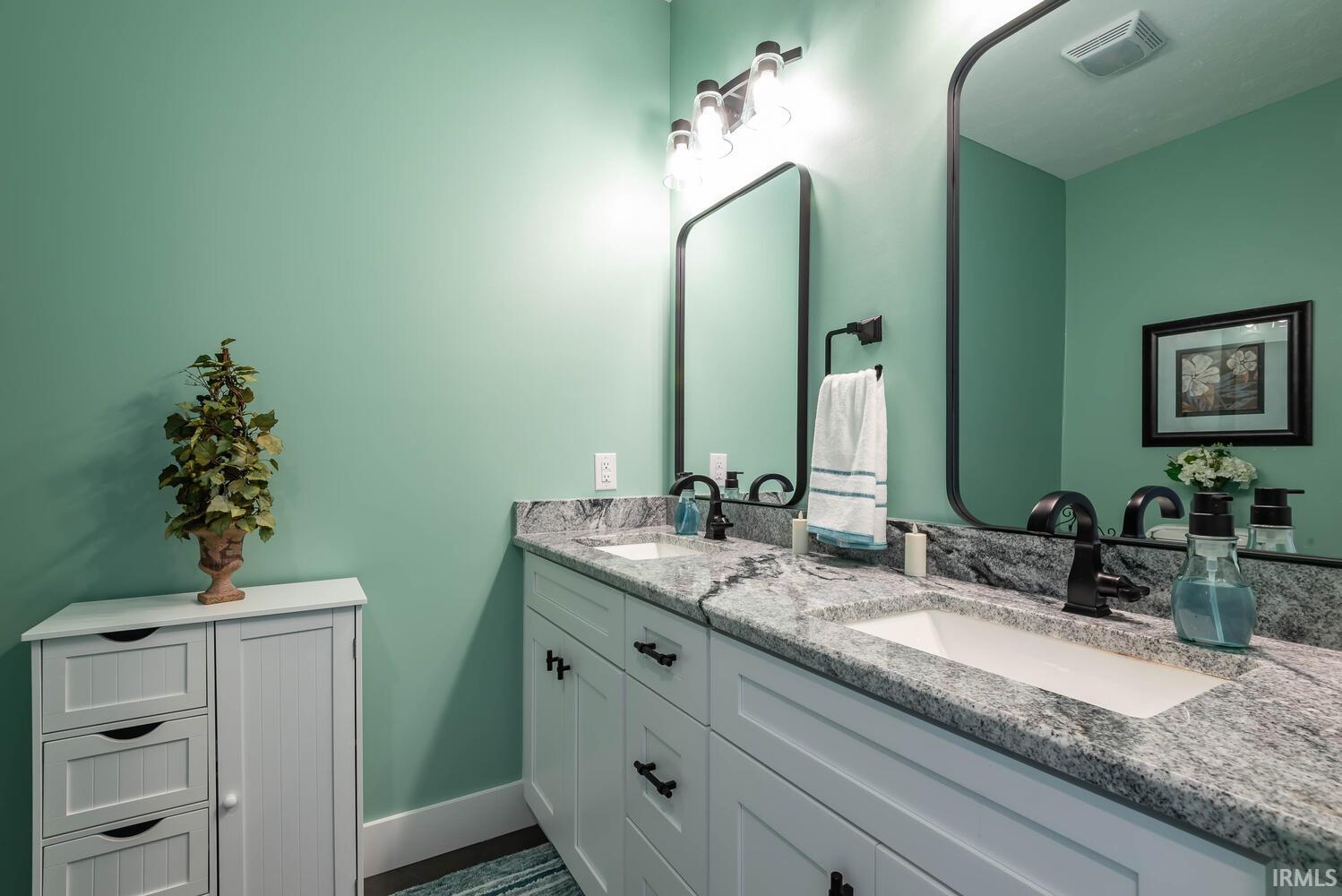 4828 North Angela Way Bloomington, IN 47404 - Photo 17 of 33