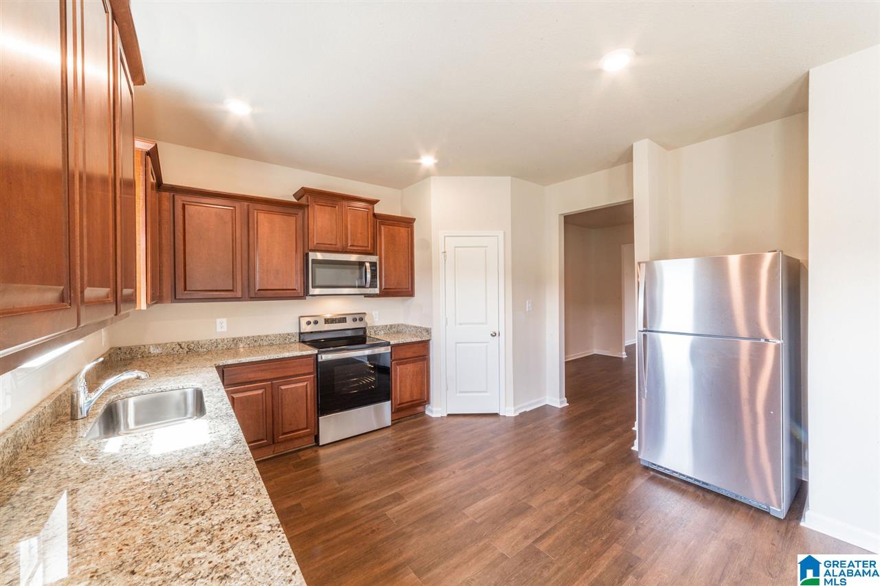 135 Clover Lane Springville, AL 35146 - Photo 4 of 9