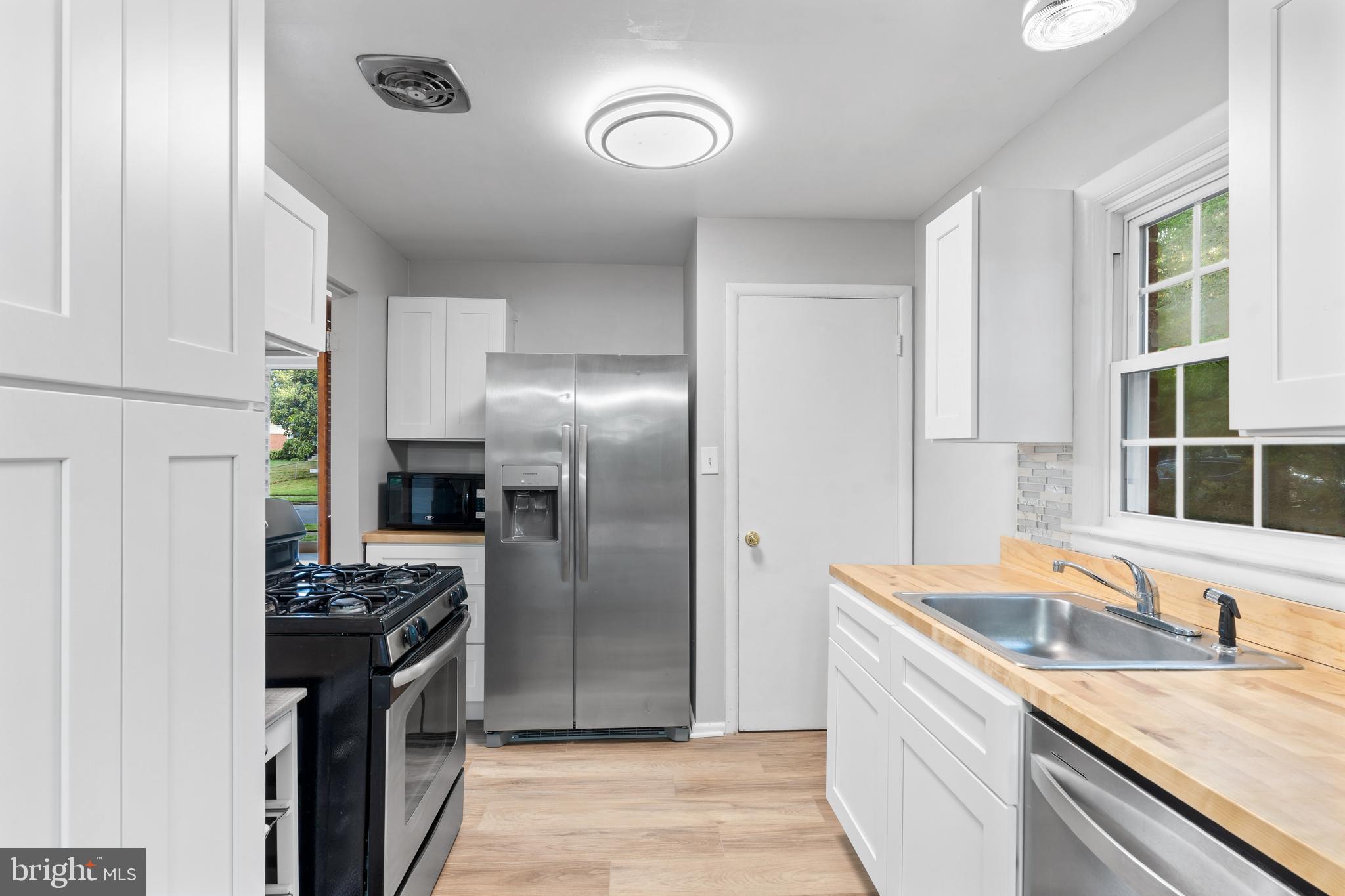 6705 Jerome Street Springfield, VA 22150 - Photo 11 of 42 Gallery Image 11