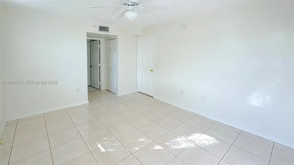 $2,300 | 677 Southwest 111th Avenue, Unit 204, Pembroke Pines, FL 33025