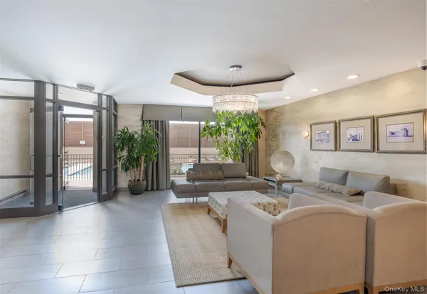 $25,000 | 100 West Broadway, Unit 7F, Long Beach, NY 11561