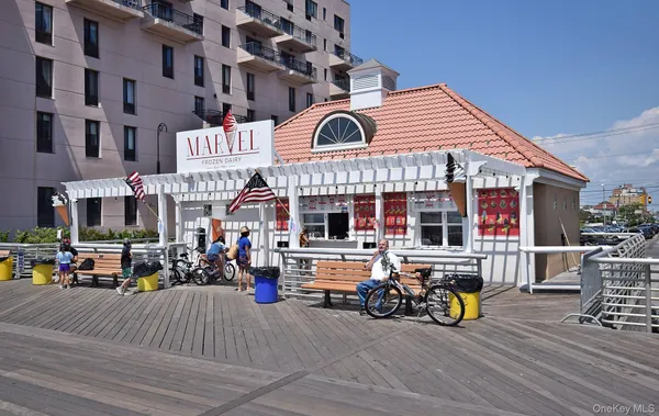 $25,000 | 100 West Broadway, Unit 7F, Long Beach, NY 11561