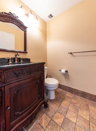 $25,000 | 100 West Broadway, Unit 7F, Long Beach, NY 11561