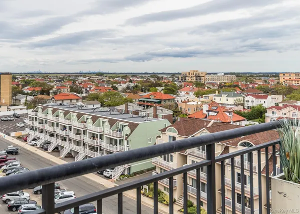 $25,000 | 100 West Broadway, Unit 7F, Long Beach, NY 11561