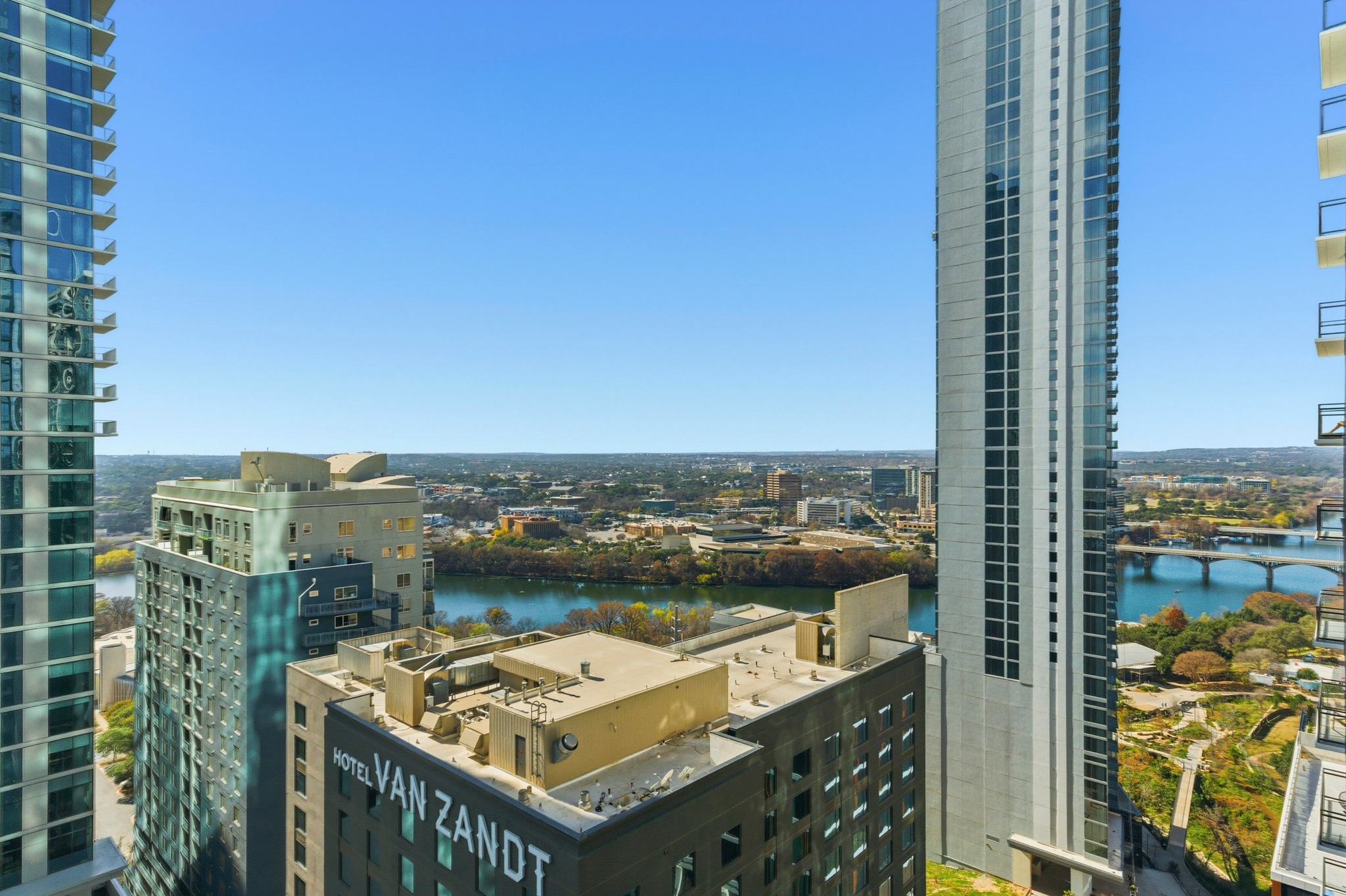 610 Davis Street, Unit 2204 Austin, TX 78701 - Photo 3 of 22 a city view with tall buildings