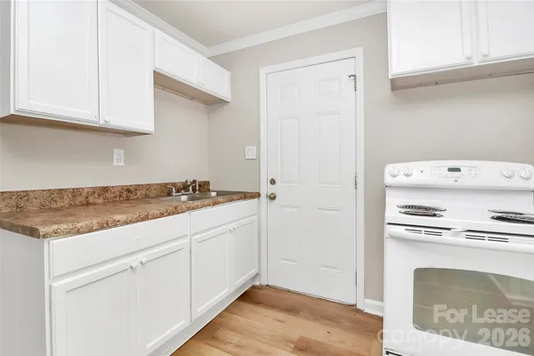 $1,150 | 2510 Hemphill Street, Charlotte, NC 28208