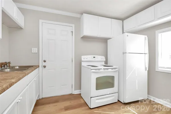 $1,150 | 2510 Hemphill Street, Charlotte, NC 28208